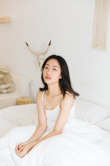 男女扒开双腿猛进入免费视频